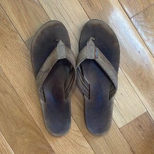 rainbow flip flops tan
